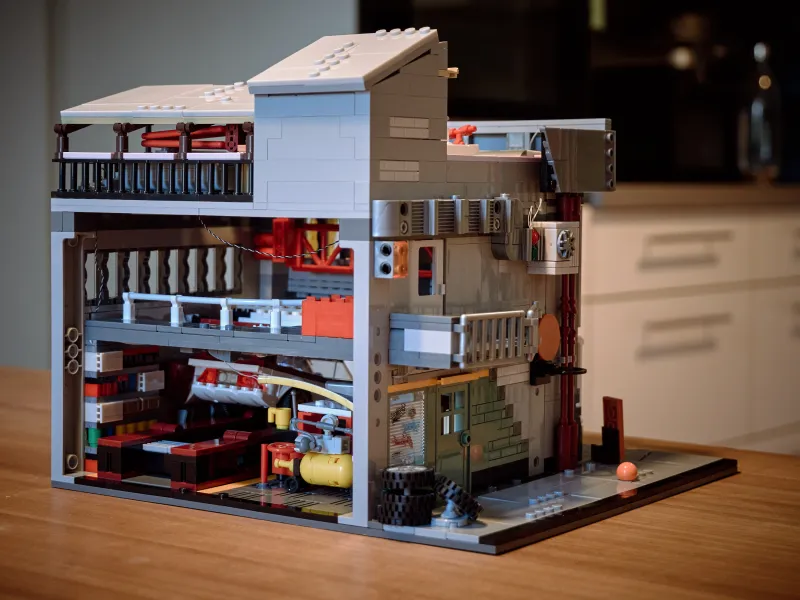 Lumibricks L9088 – Straßen-MOD-Garage